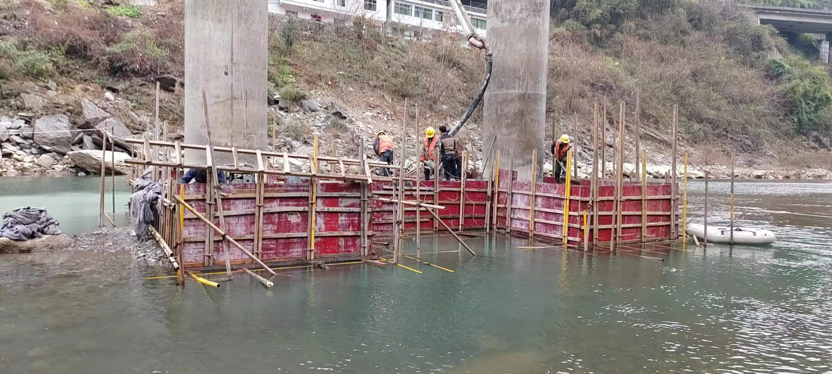 阿里水利工程施工中堤坝渗漏原因以及防渗加固技术